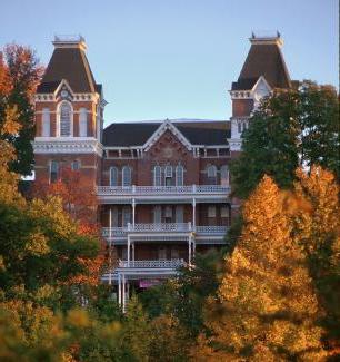 Lin Hall on the Athens Campus at The Ridges